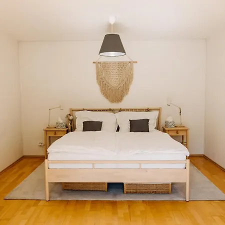 Apartman V Srdci Znojma „Jako Doma“ Znojmo Exterior photo